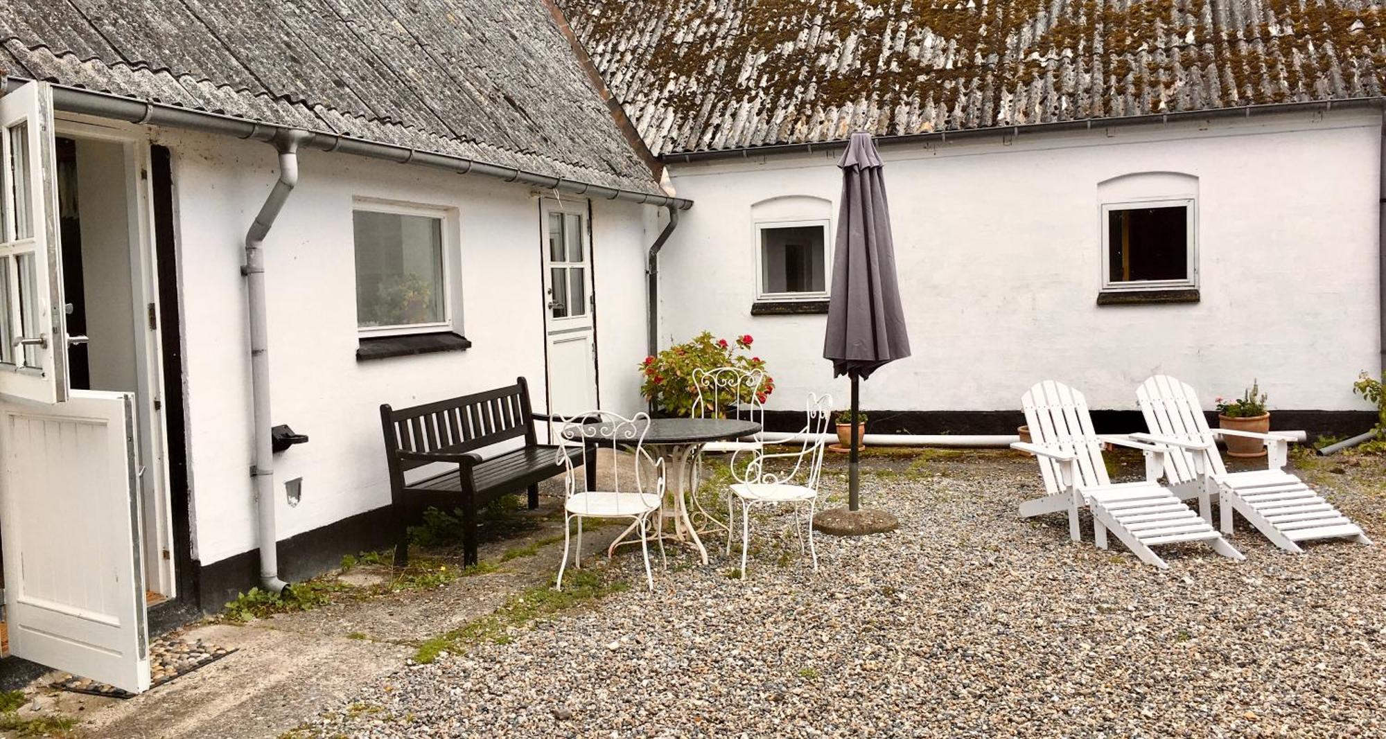 Hvidegaard Mon Hotel Stege Exterior photo