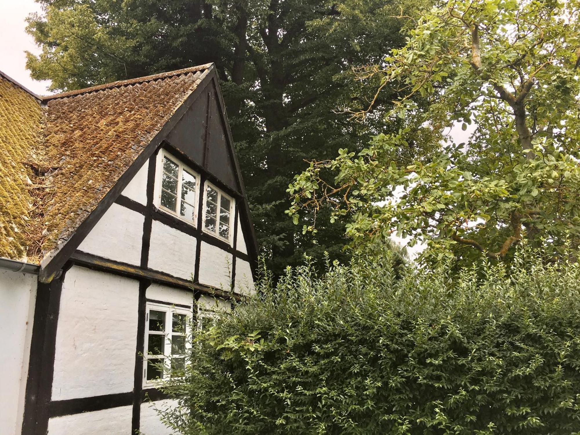 Hvidegaard Mon Hotel Stege Exterior photo